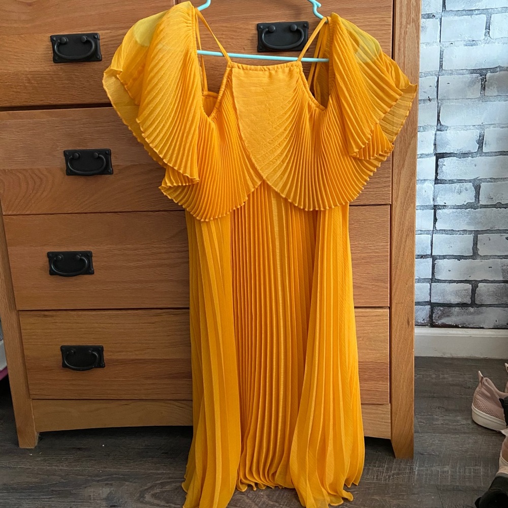 ASOS Beautifully ribbed dress!